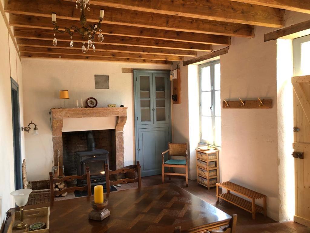 Le Tarde - Crecerelle Villa Saint-Desire Exterior photo